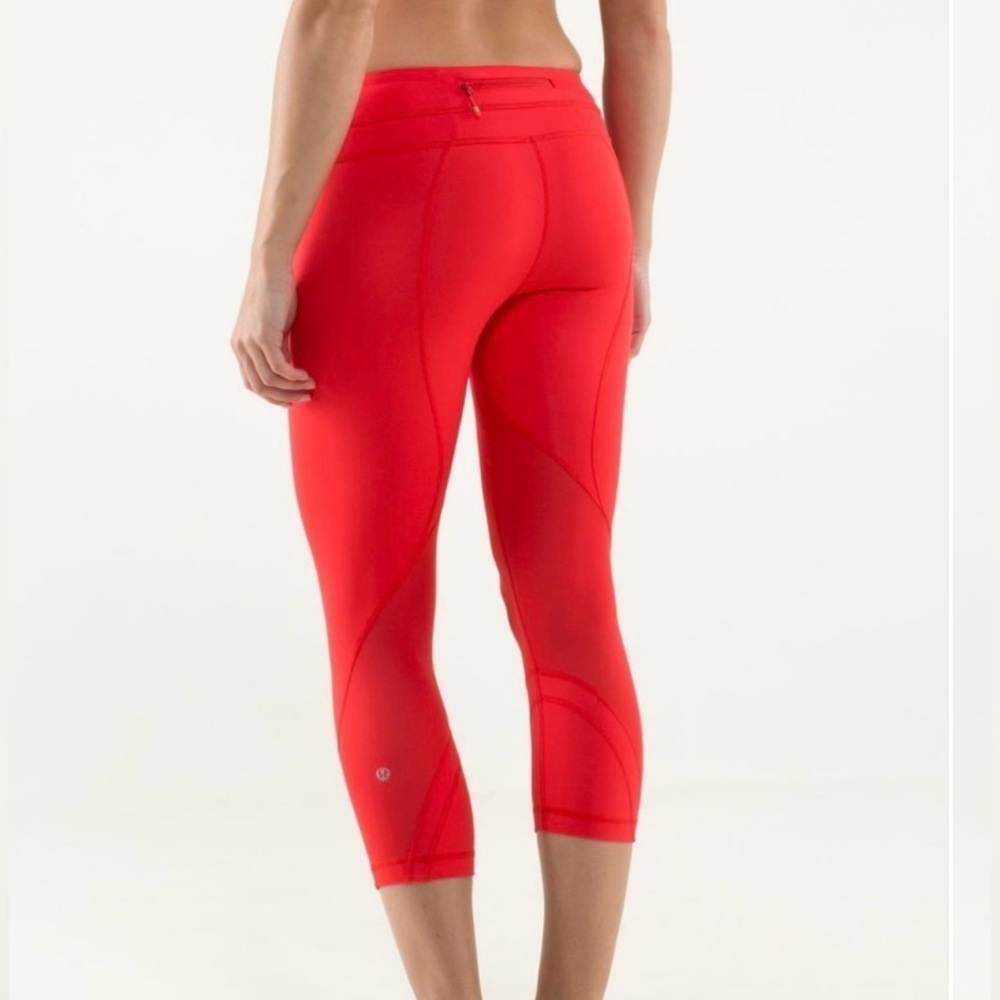 Lululemon Run: Inspire Crop in Love Red Size 6 - Picture 2 of 10
